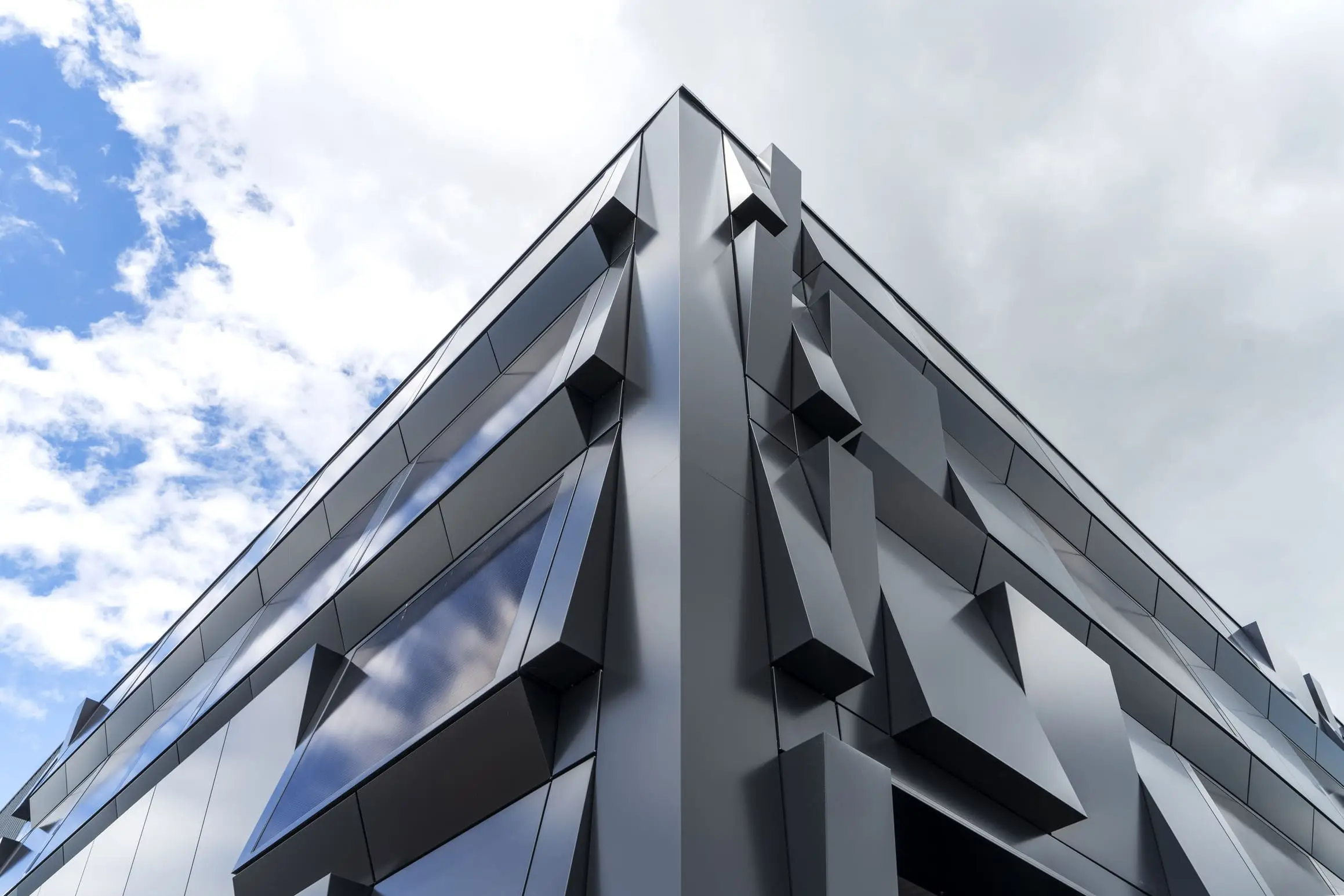 Ultraçade devient UltraWatt pour développer de nouvelles solutions innovantes