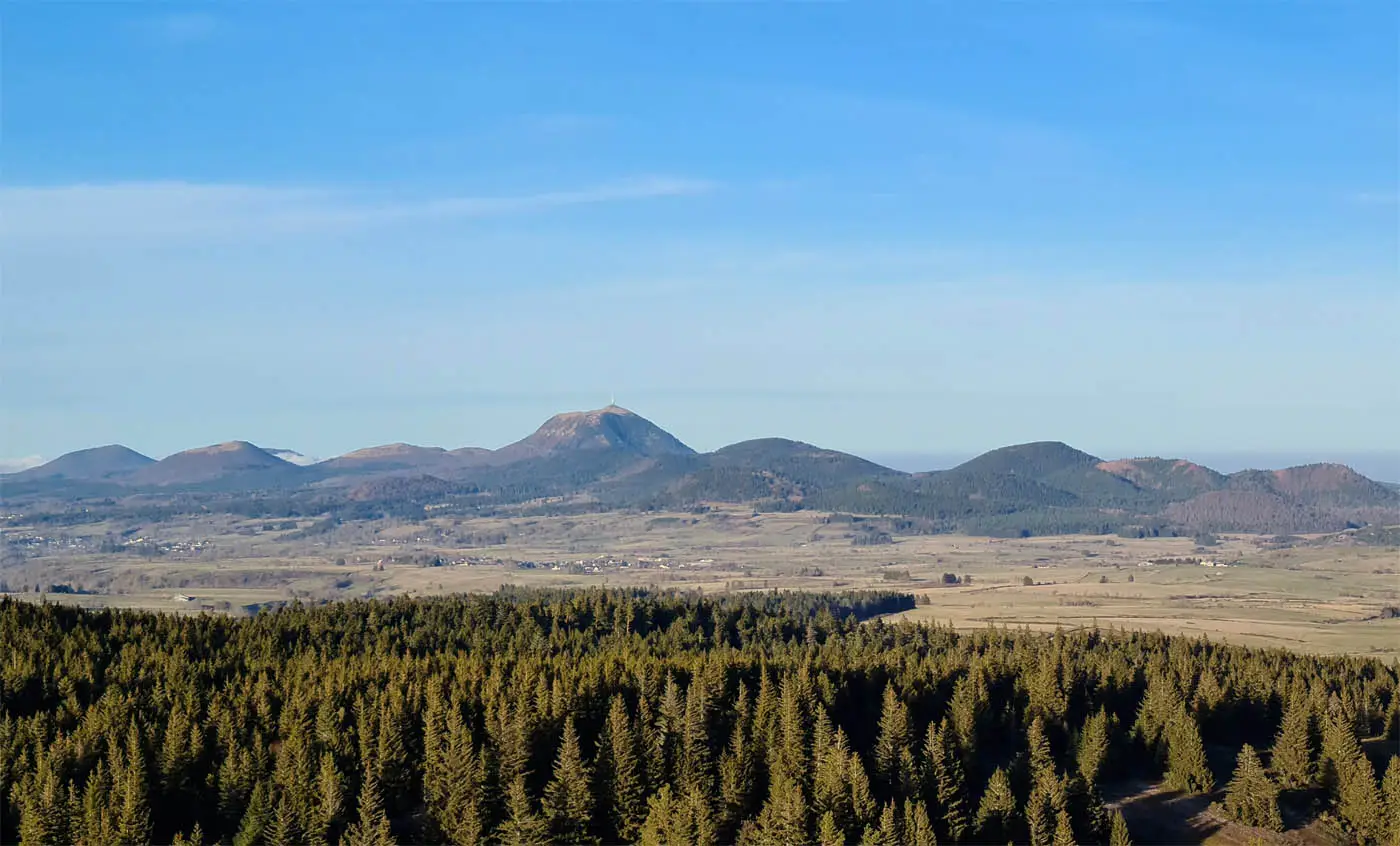 Cet été le Puy-de-Dôme rayonne Tour à Tour